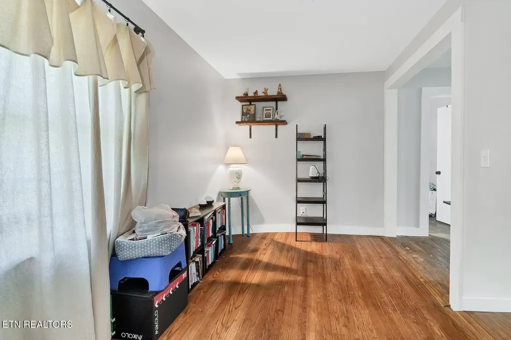 105 Rand Circle Oak Ridge TN 37830