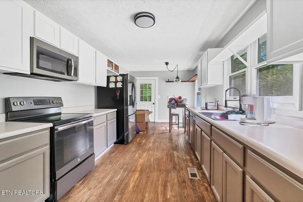 105 Rand Circle Oak Ridge TN 37830