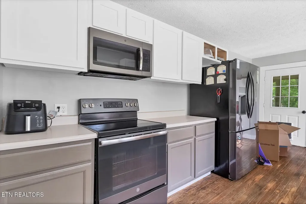 105 Rand Circle Oak Ridge TN 37830