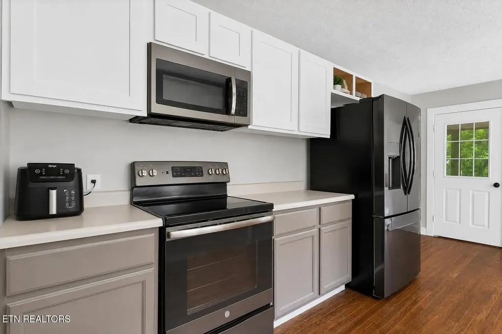 105 Rand Circle Oak Ridge TN 37830