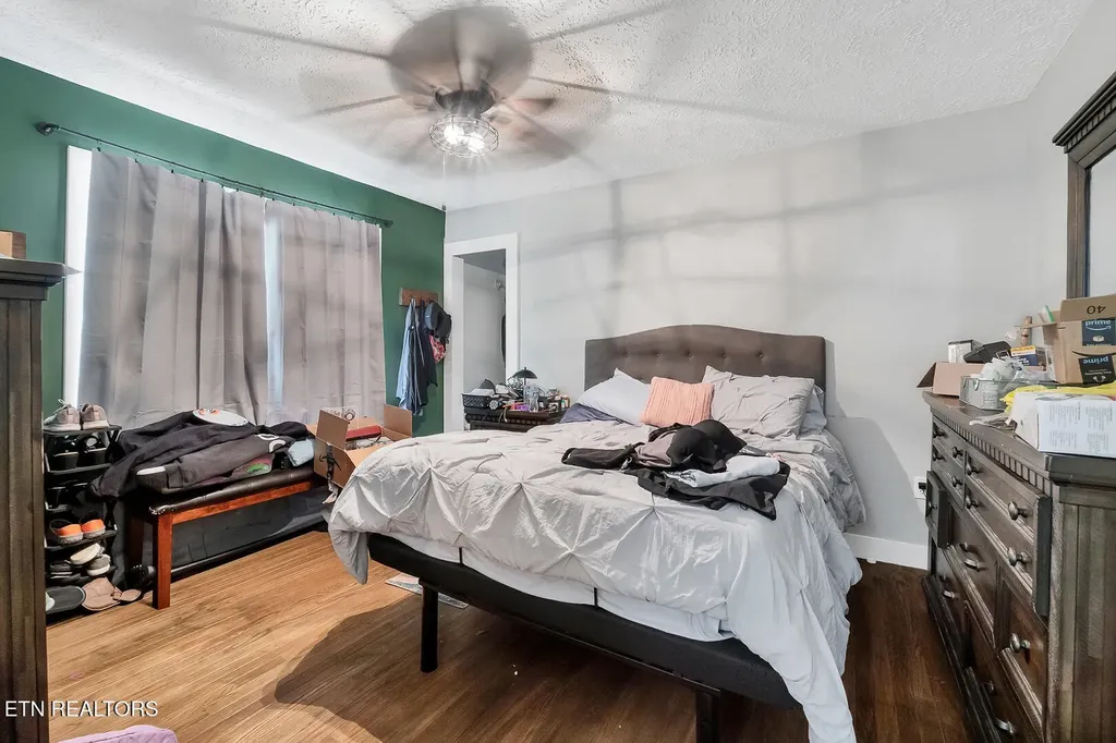 105 Rand Circle Oak Ridge TN 37830