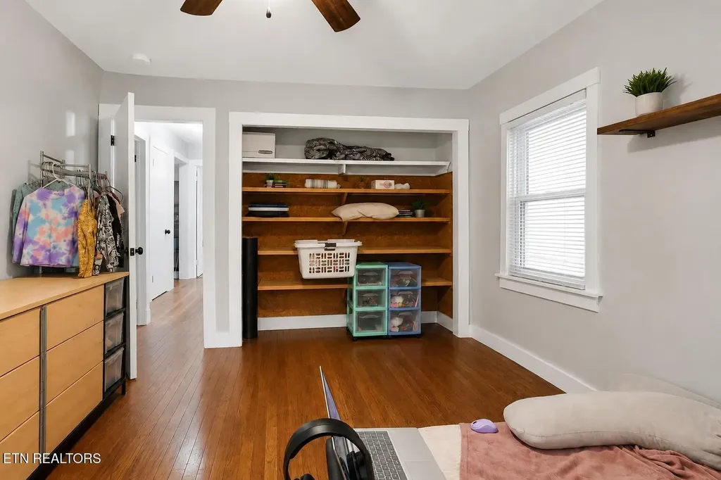 105 Rand Circle Oak Ridge TN 37830