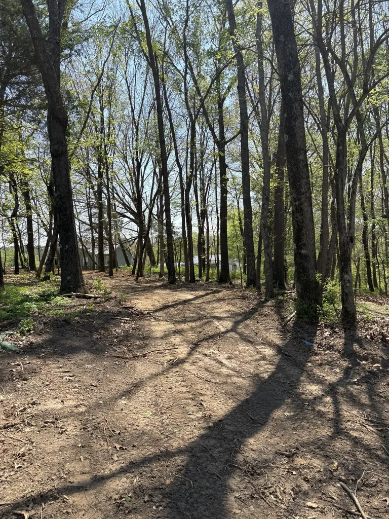 4884 Rock House Road Portland TN 37148