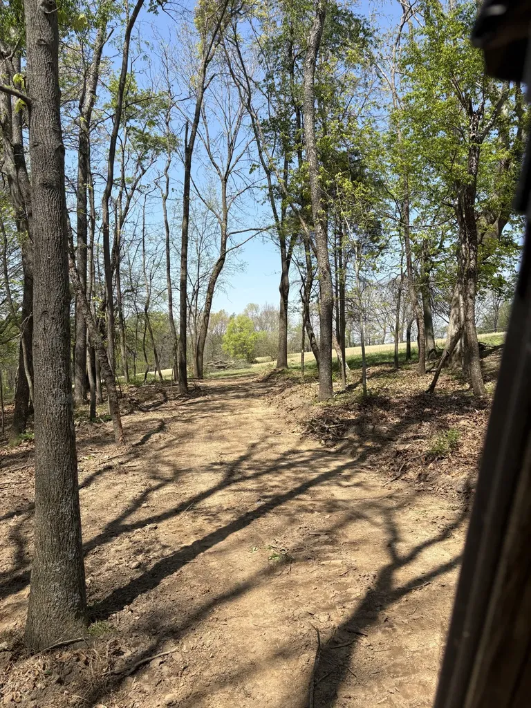 4884 Rock House Road Portland TN 37148