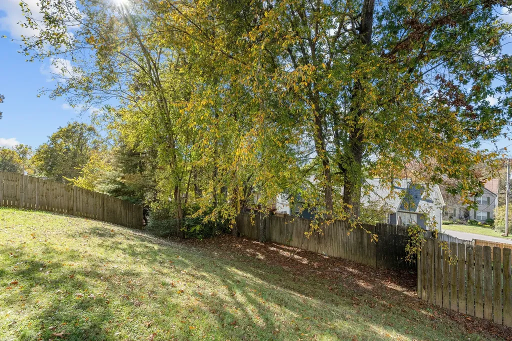 1068 Tulip Grove Road Hermitage TN 37076