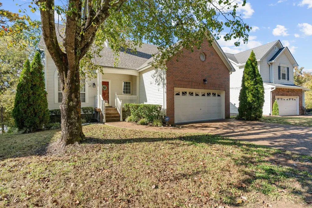 1068 Tulip Grove Road Hermitage TN 37076