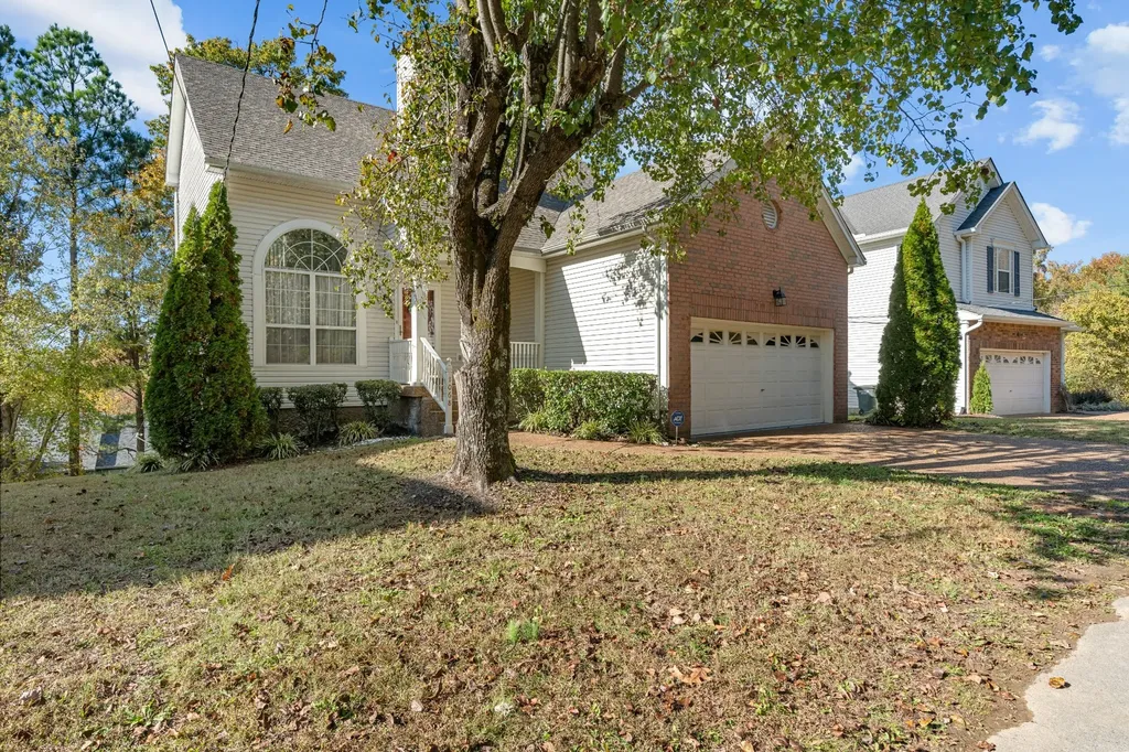 1068 Tulip Grove Road Hermitage TN 37076