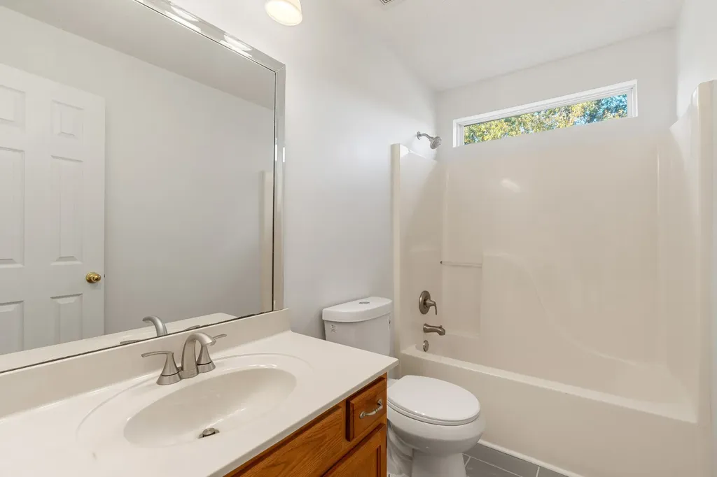 1068 Tulip Grove Road Hermitage TN 37076