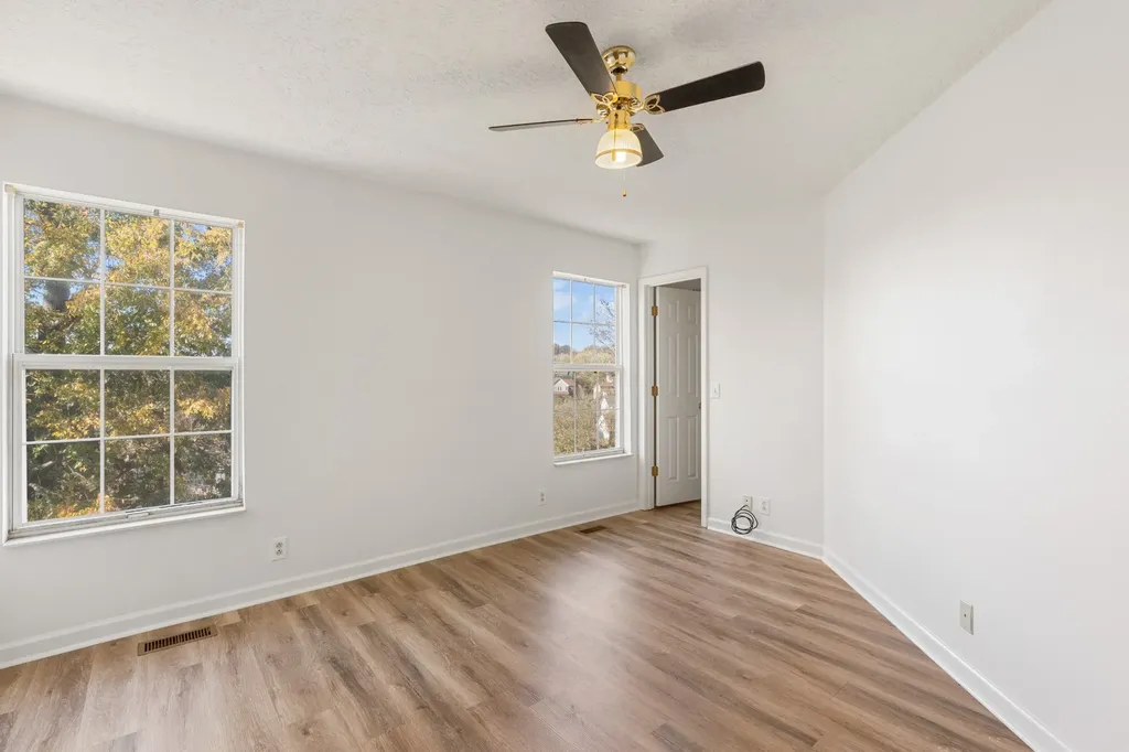 1068 Tulip Grove Road Hermitage TN 37076