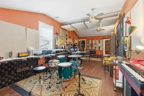 1433 14th Ave, S Nashville TN 37212