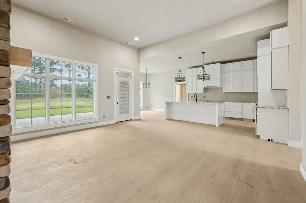 375 Chestnut Oak Avenue Smithville TN 37166