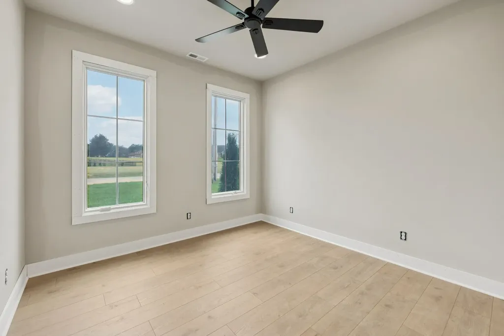 375 Chestnut Oak Avenue Smithville TN 37166