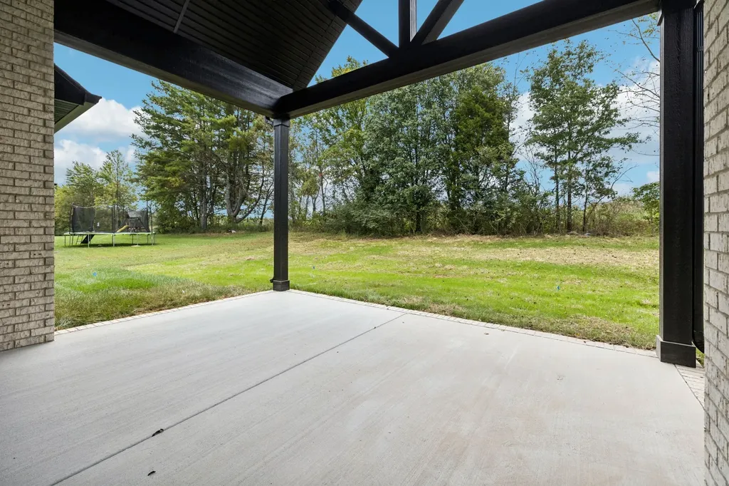 375 Chestnut Oak Avenue Smithville TN 37166