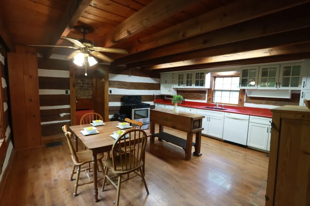 2634 Distillery Road, SW Greenbrier TN 37073