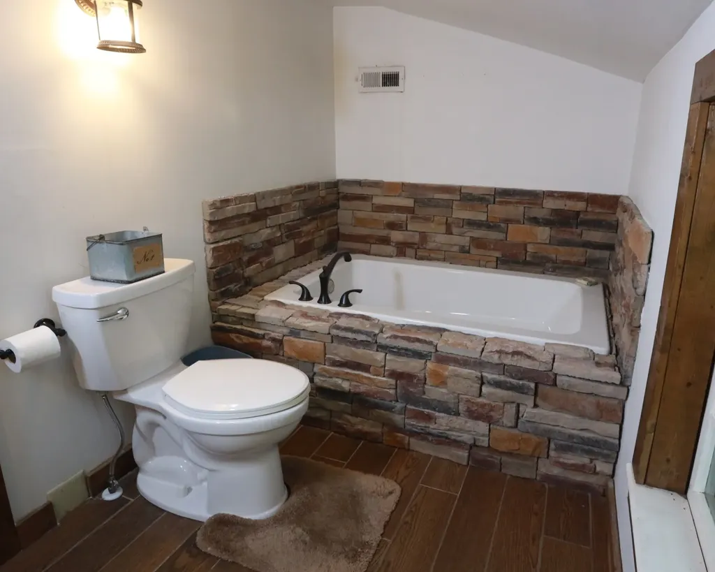 2634 Distillery Road, SW Greenbrier TN 37073