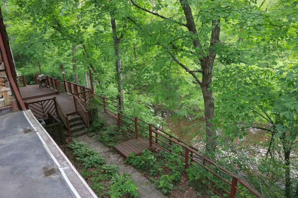 2634 Distillery Road, SW Greenbrier TN 37073