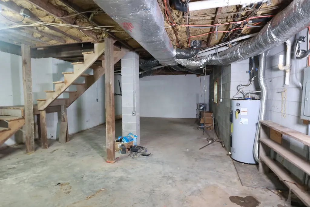 2634 Distillery Road, SW Greenbrier TN 37073