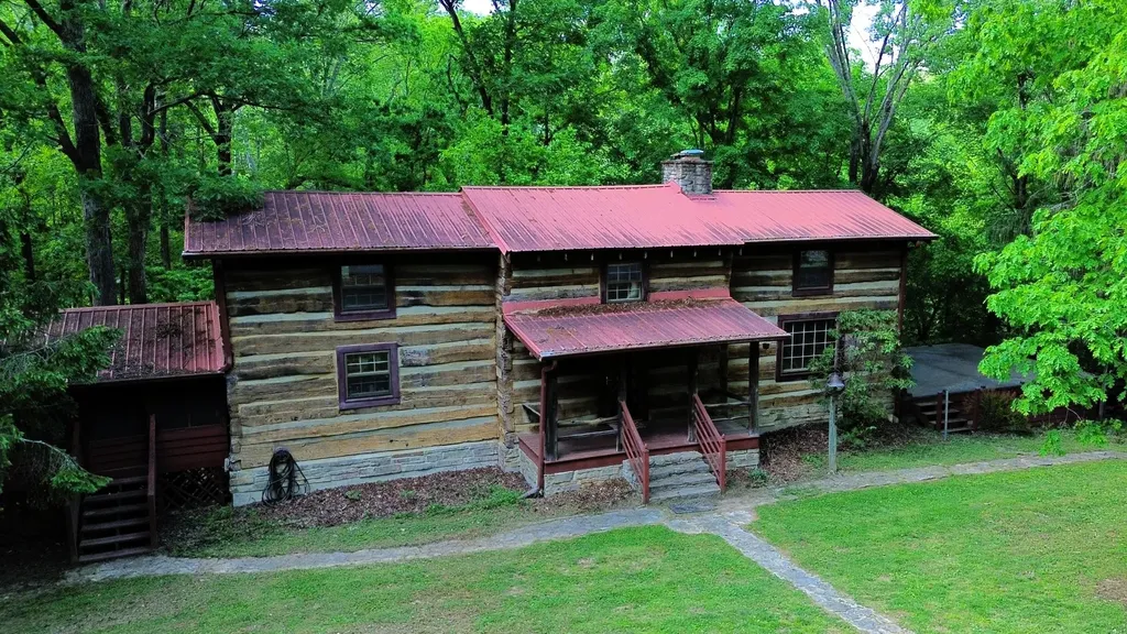 2634 Distillery Road, SW Greenbrier TN 37073