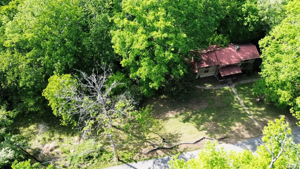 2634 Distillery Road, SW Greenbrier TN 37073
