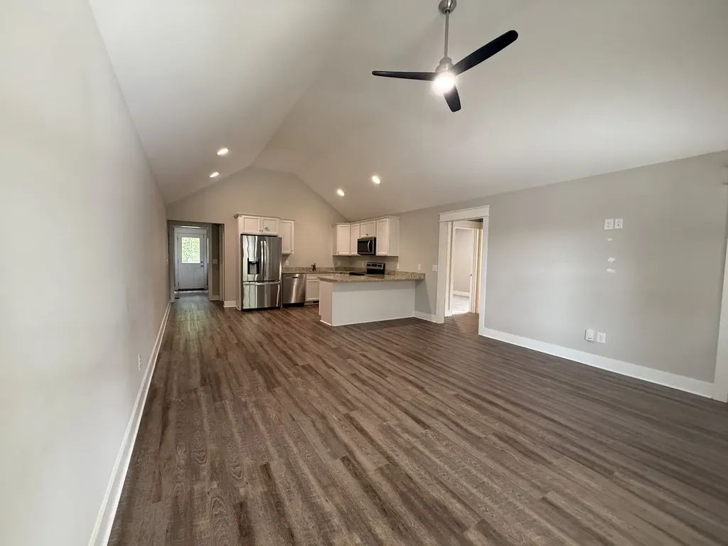 103C Oak Park Drive Dickson TN 37055