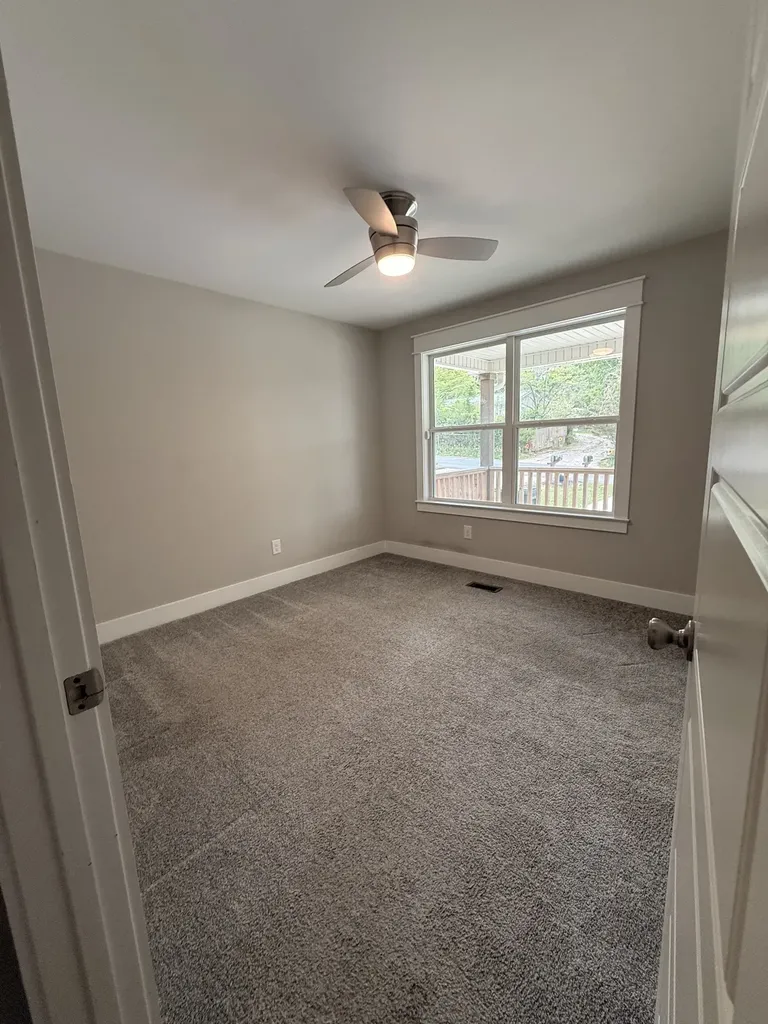 103C Oak Park Drive Dickson TN 37055