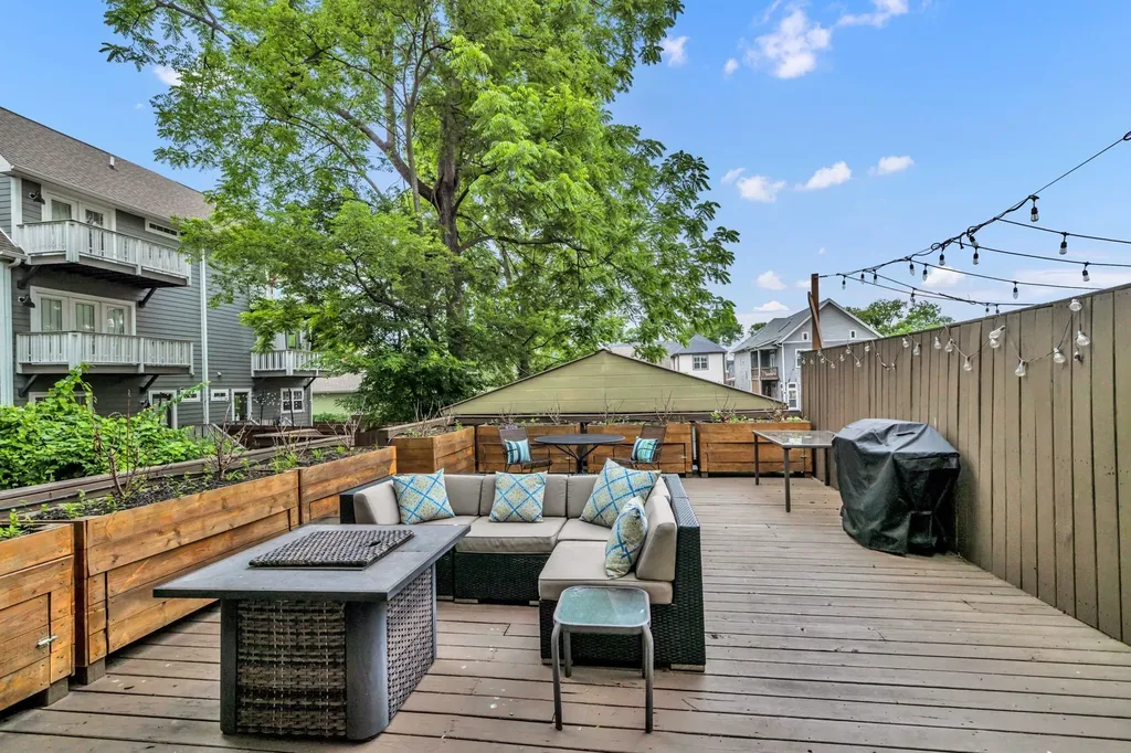 1824B 6th Ave, N Nashville TN 37208