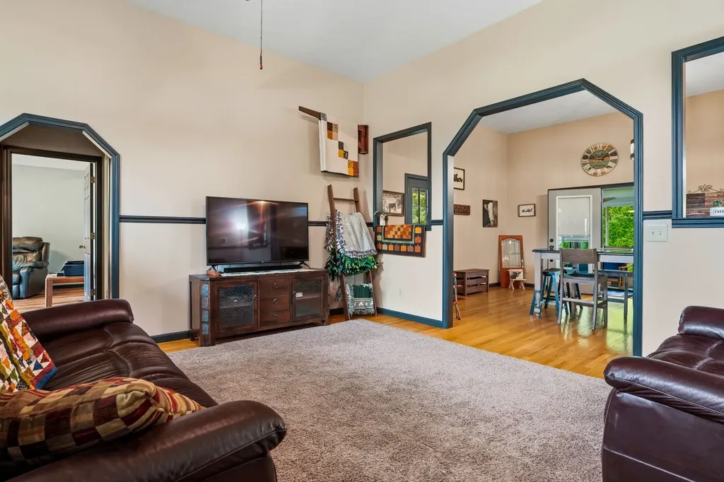 778 Fox Run Lane Lafayette TN 37083