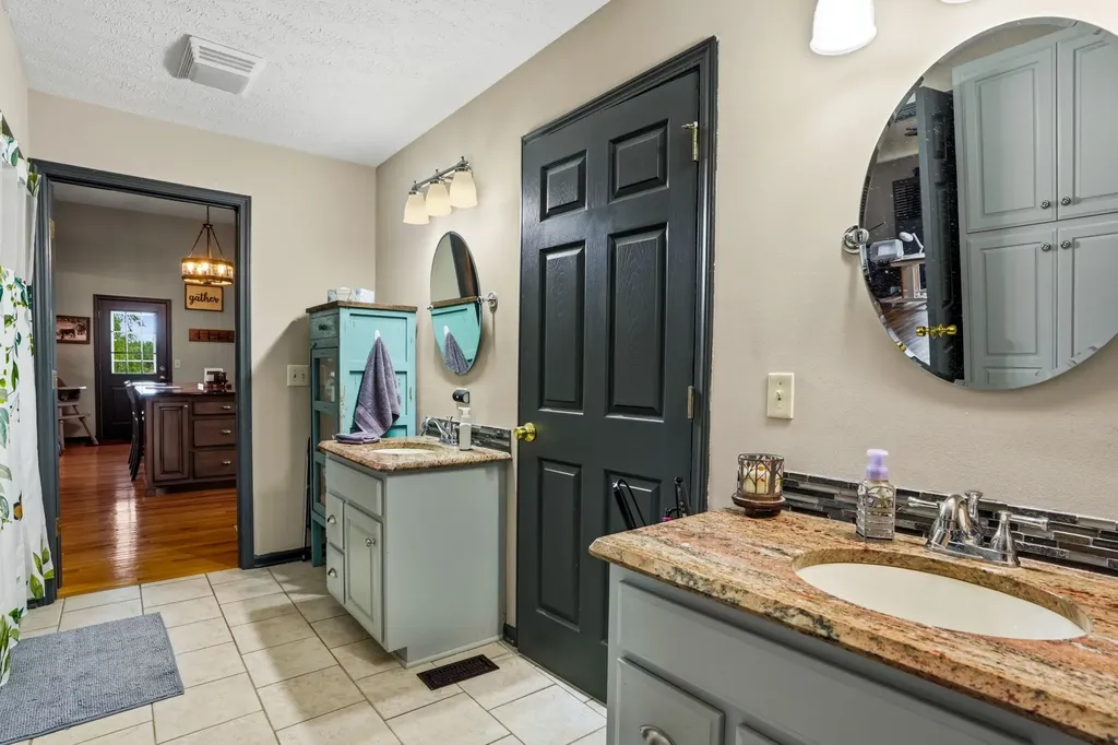 778 Fox Run Lane Lafayette TN 37083
