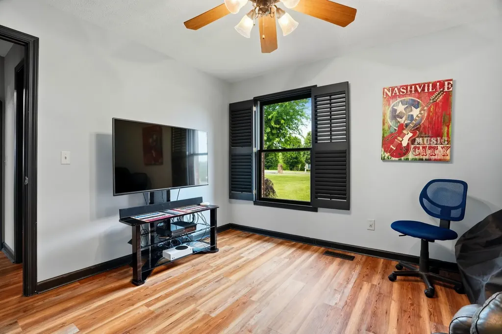 778 Fox Run Lane Lafayette TN 37083