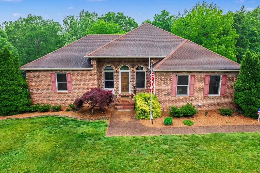 778 Fox Run Lane Lafayette TN 37083