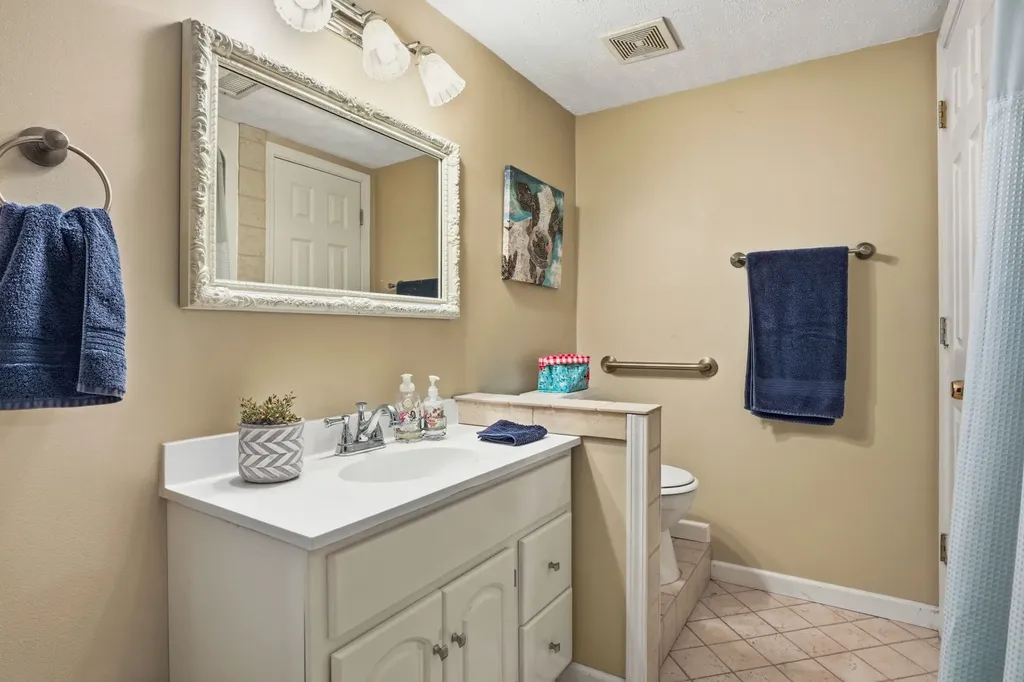 778 Fox Run Lane Lafayette TN 37083