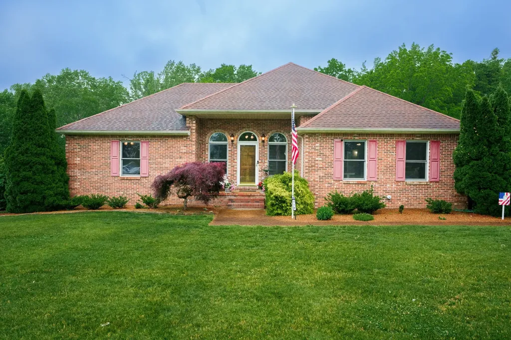 778 Fox Run Lane Lafayette TN 37083