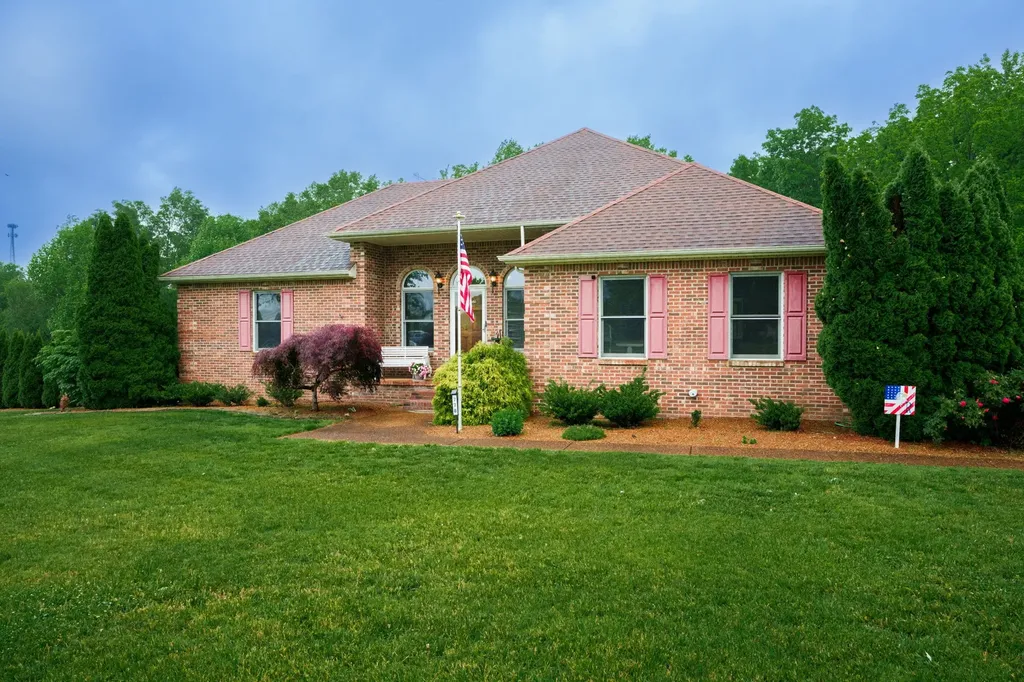 778 Fox Run Lane Lafayette TN 37083