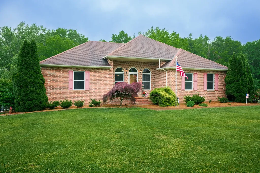 778 Fox Run Lane Lafayette TN 37083