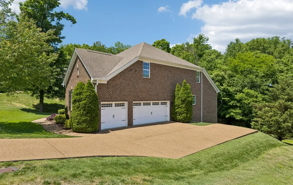 1169 Pin Oak Lane Brentwood TN 37027