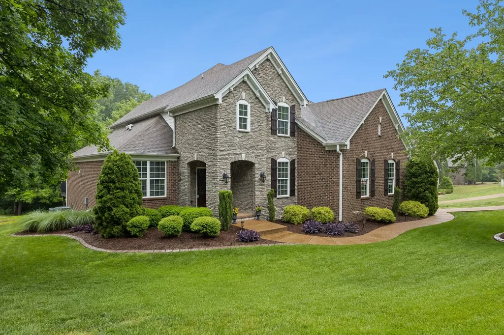 1169 Pin Oak Lane Brentwood TN 37027