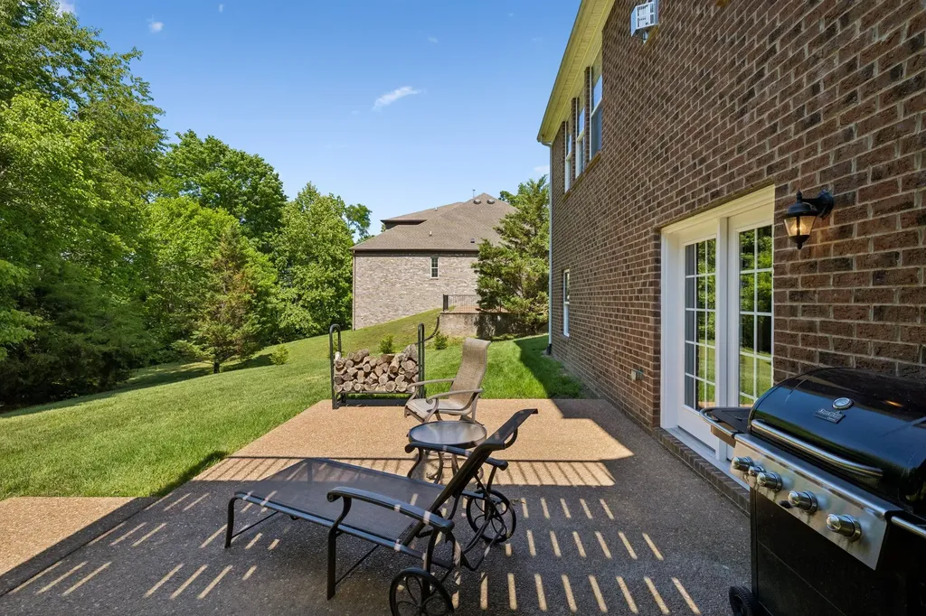 1169 Pin Oak Lane Brentwood TN 37027
