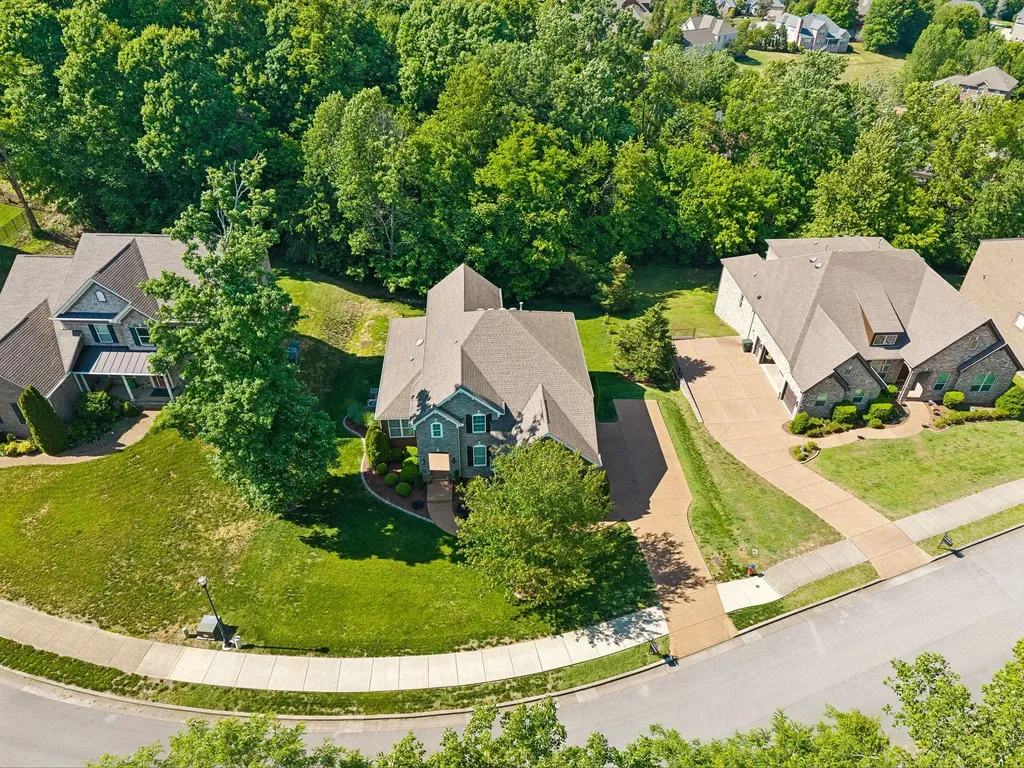 1169 Pin Oak Lane Brentwood TN 37027
