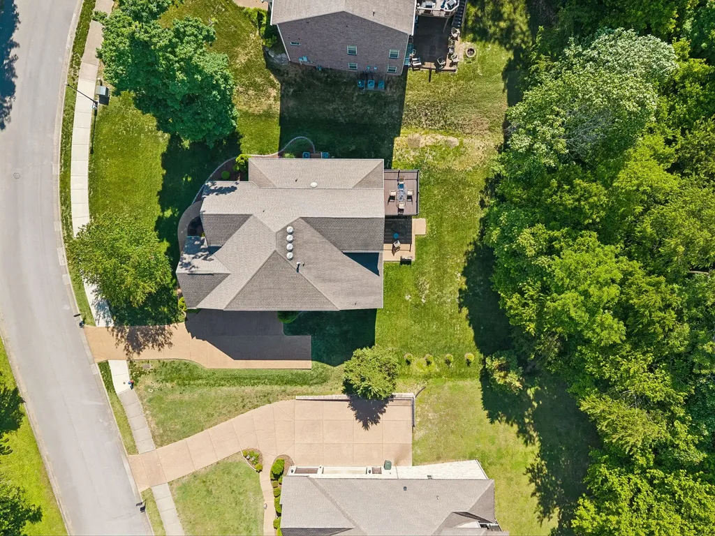 1169 Pin Oak Lane Brentwood TN 37027