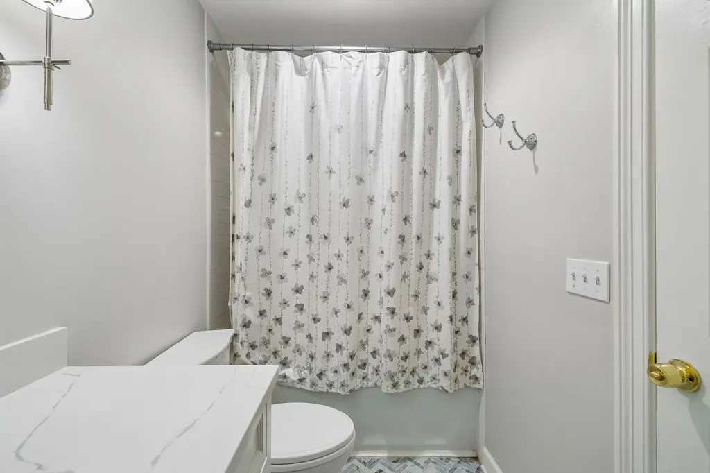 122 Matthew Lane Nashville TN 37215