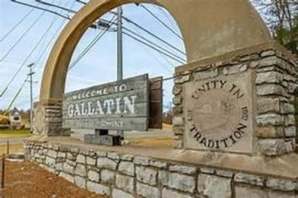 2162 Gorden Crossing Gallatin TN 37066