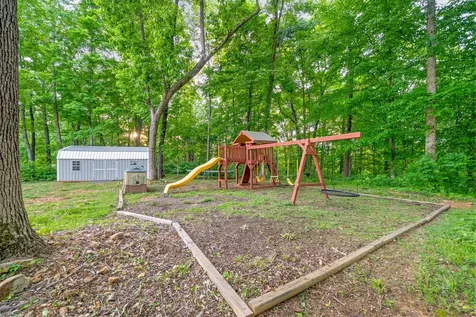2685 Mockingbird Hill Road Palmyra TN 37142