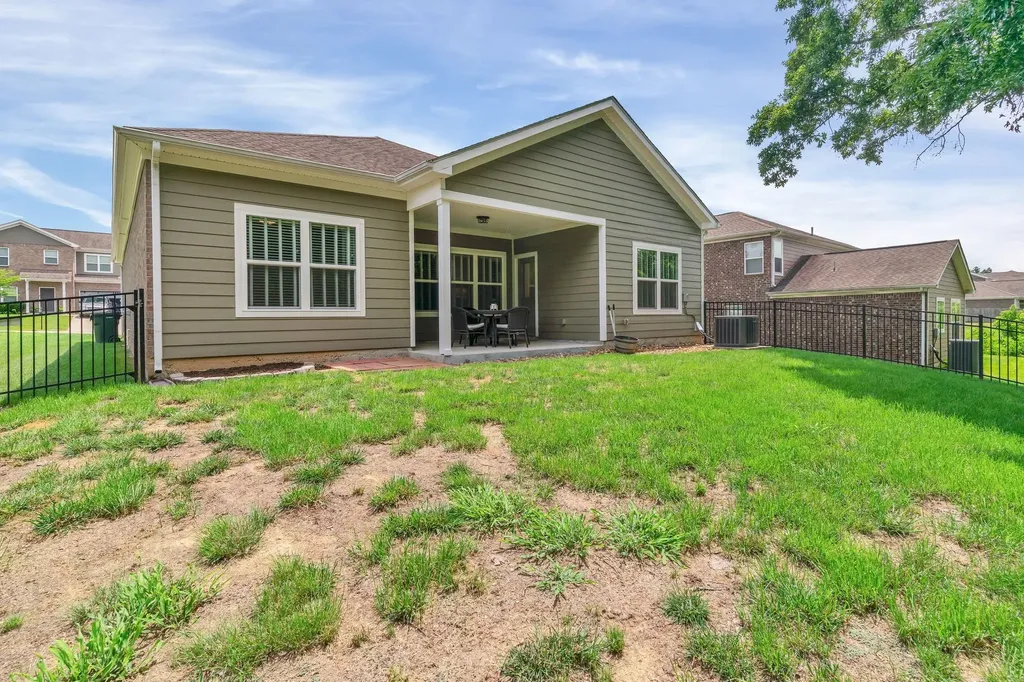 548 Smoky Mountains Drive Gallatin TN 37066