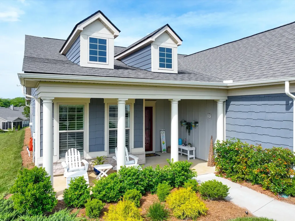 1055 Sumner Grove Spring Hill TN 37174