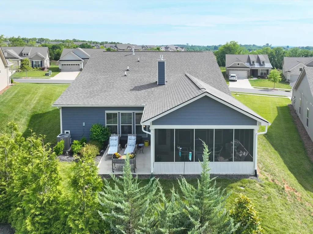 1055 Sumner Grove Spring Hill TN 37174