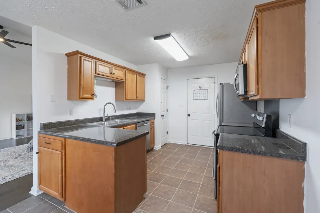 2213 New Port Drive Spring Hill TN 37174