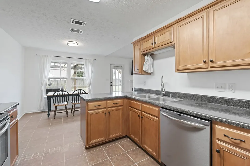 2213 New Port Drive Spring Hill TN 37174