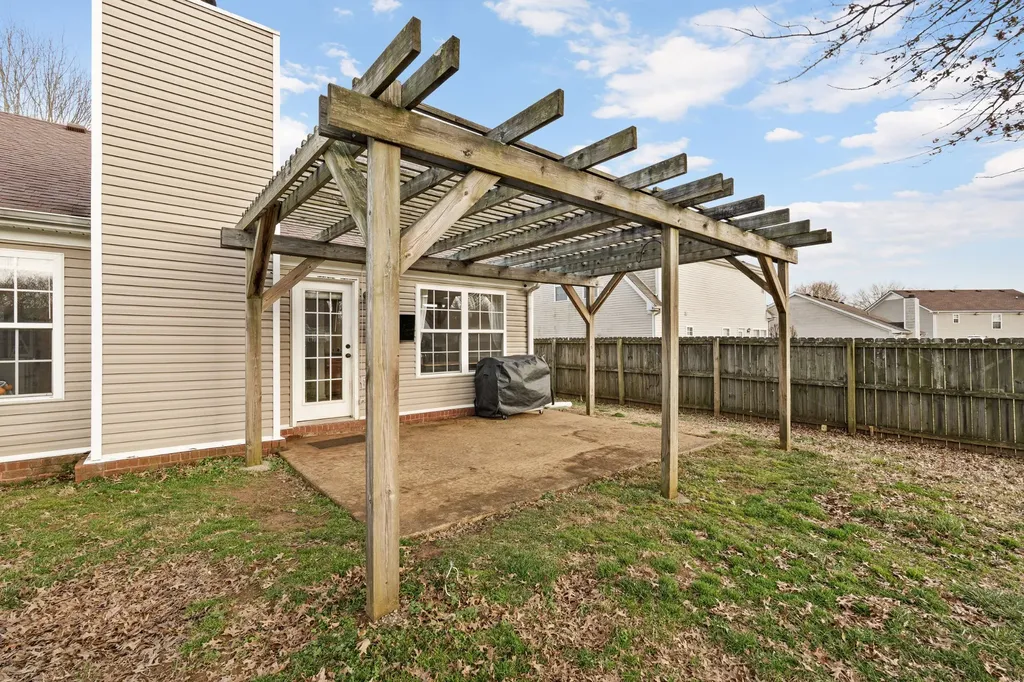 2213 New Port Drive Spring Hill TN 37174