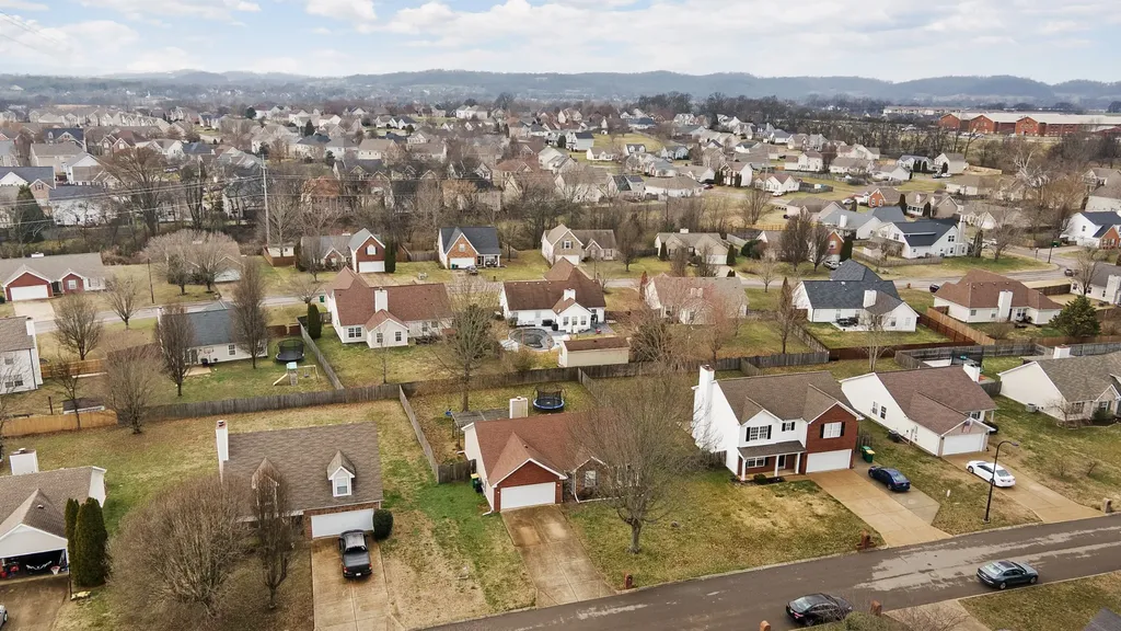2213 New Port Drive Spring Hill TN 37174
