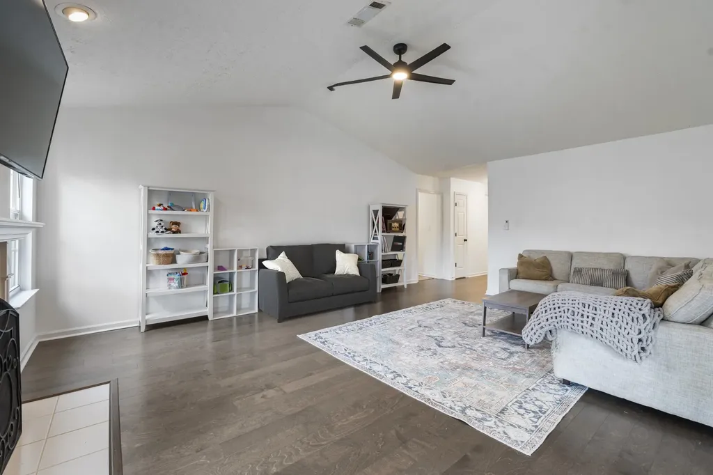2213 New Port Drive Spring Hill TN 37174
